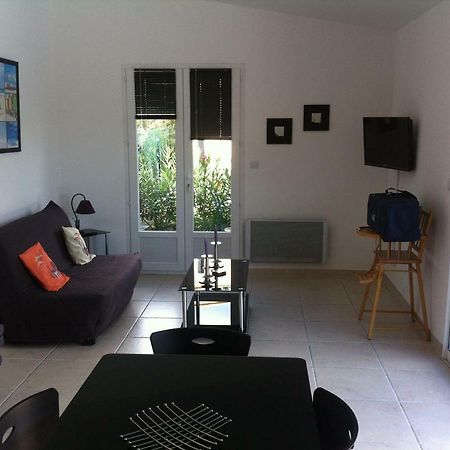 Les Cigales Des Pres Appartement Aups Exterior foto